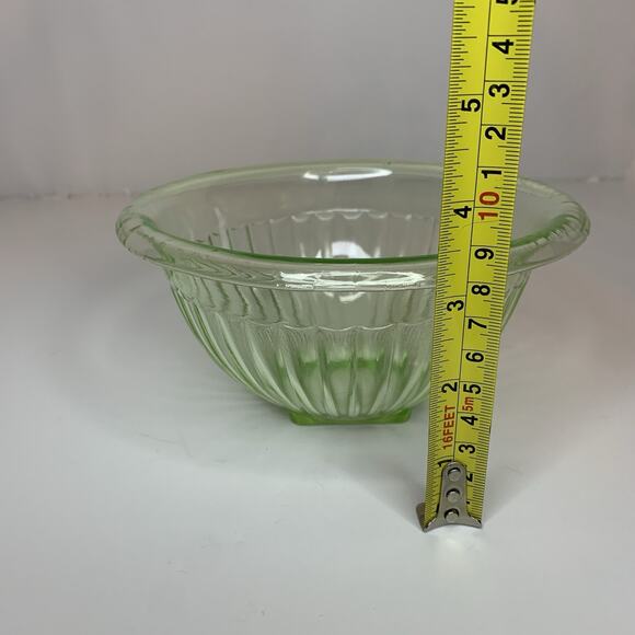 Vintage Pale Green Ribbed Federal Uranium Glass Nesting Mixing bowl 6” Diameter - Picture 7 of 7